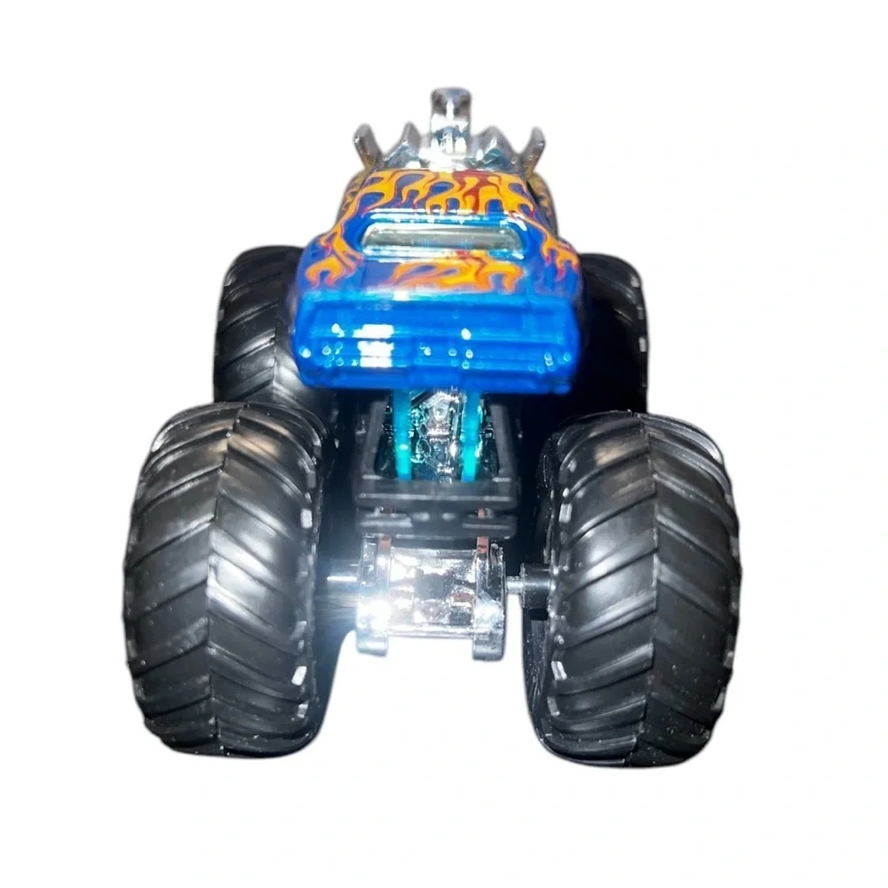 Hot Wheels Rodger Dodger Blue Monster Jam Truck